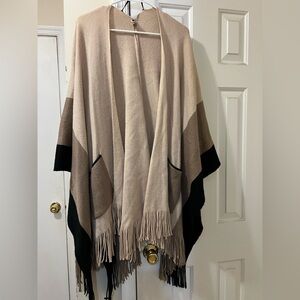 Stylish Color Block Poncho with Fringe